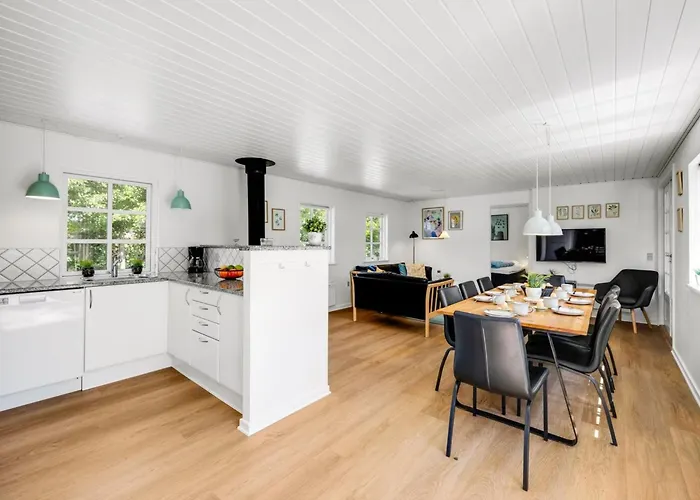 Holiday home Holga - 400m From The Sea By Interhome Blavand